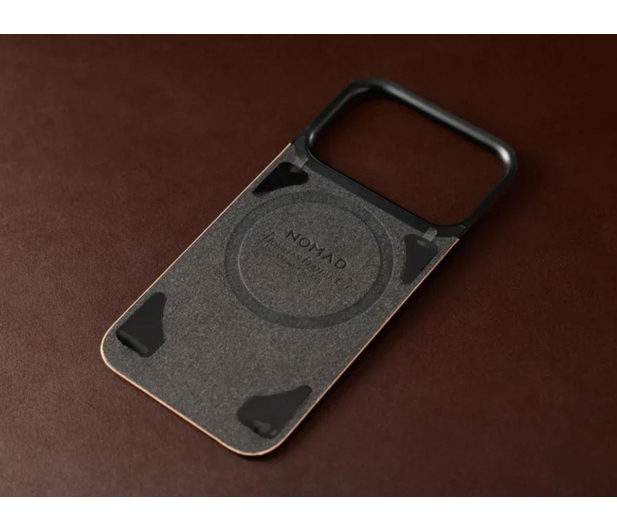 Nomad Magnetic Leather Back iPhone 18 Pro / 17 Pro MagSafe (rustic - 1586589 - zdjęcie 6